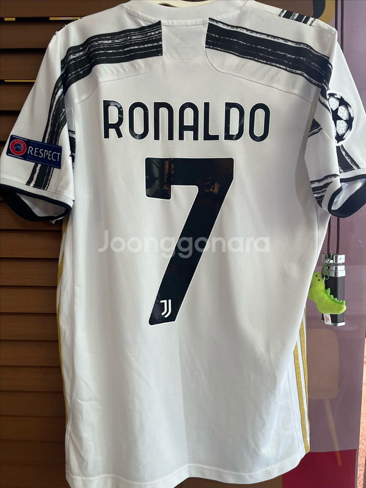 20-21 유벤투스 호날두 유니폼--0