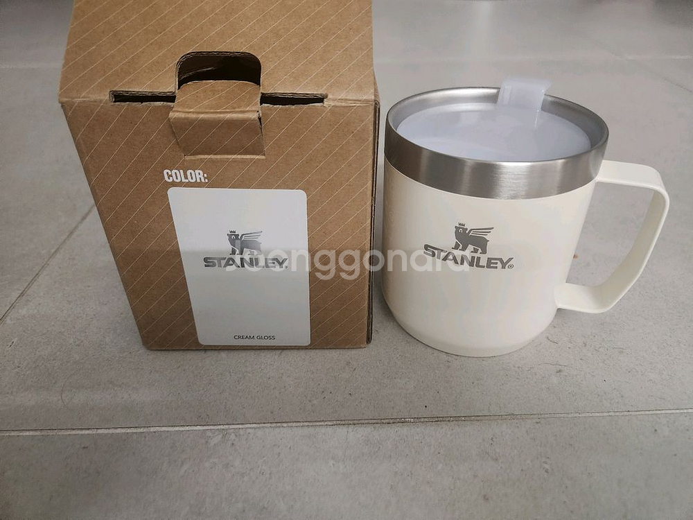 스텐리 캠프머그--0