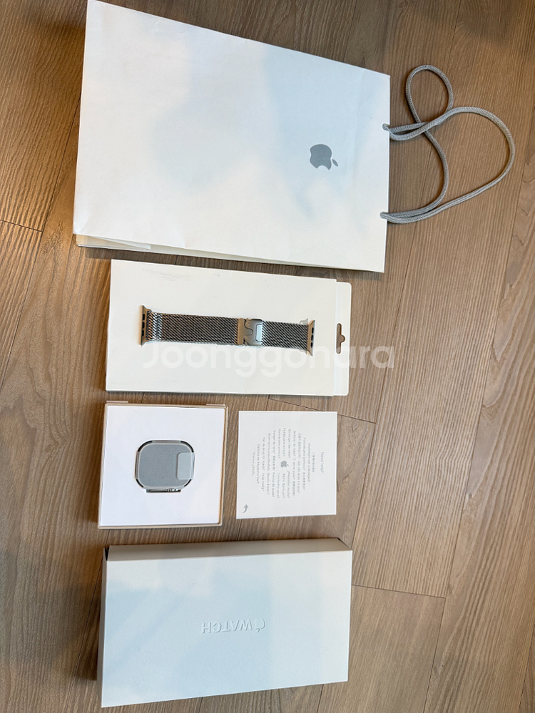 애플워치 울트라 2 내츄럴 리퍼 새상품 + 내츄럴 티타늄 밀레니즈 루프 라지 사이즈 팝니다--0