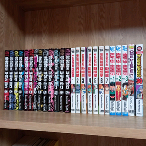 인기 만화책 25권 세트판매 (쌍망정은 부숴야한다, 푸드파이터 타베루, 헌터X헌터, 원피스 외)