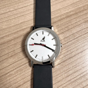 캉골 손목시계 화이트색상