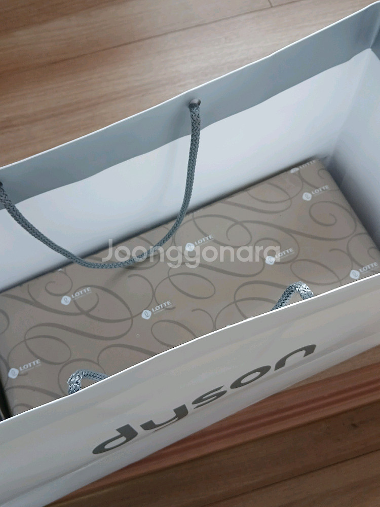 [미개봉] 다이슨 에어랩 i.d.멀티 스타일러 앤 드라이어 2025 홀리데이 한정 + 트래블백--3