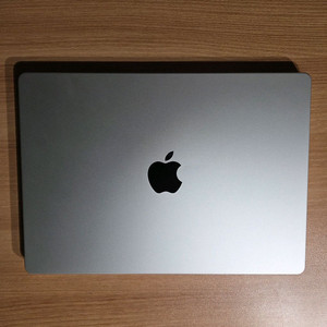 apple MacBook m1 pro 14