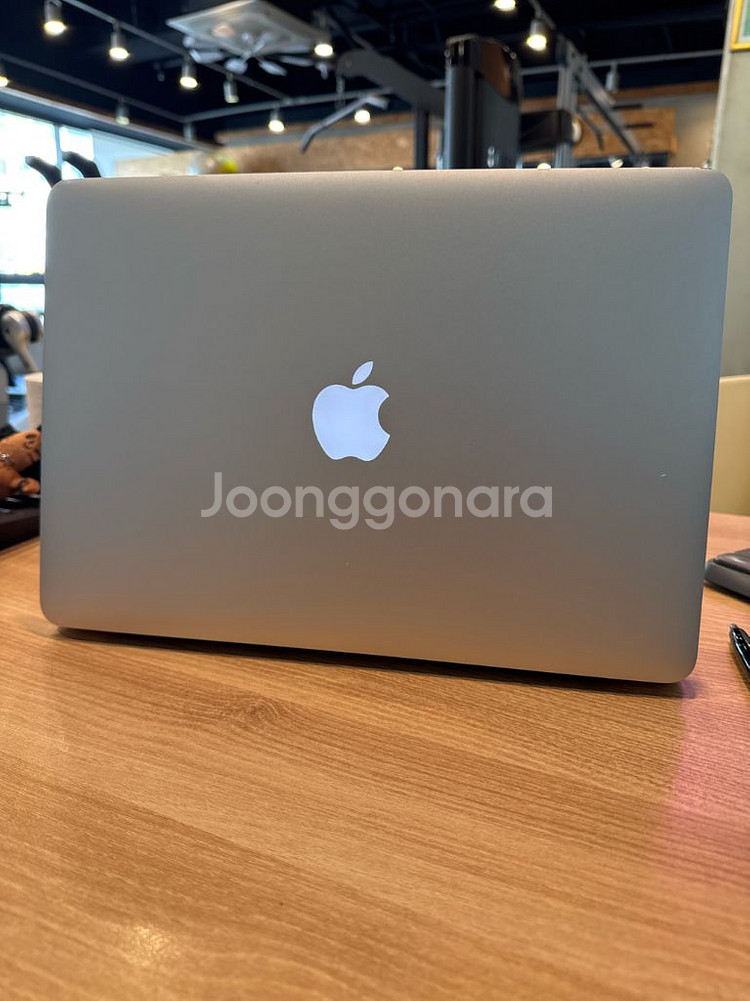 맥북에어 13인치 2012년형--0