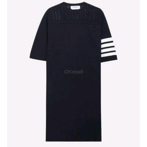 톰브라운 4바 스트라이프 헥터 메달리온 원피스