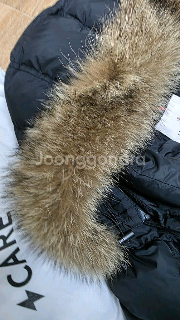 [새상품급,4]몽클레어 클루니 블랙 리얼퍼--1