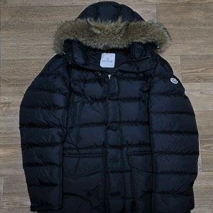 [새상품급,4]몽클레어 클루니 블랙 리얼퍼