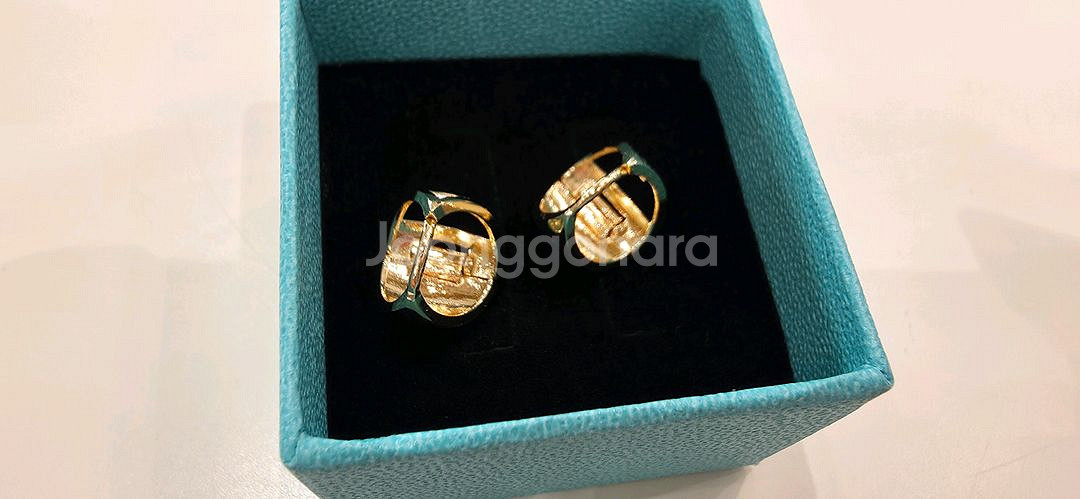 18k골드_삼각 볼륨 링귀걸이--8