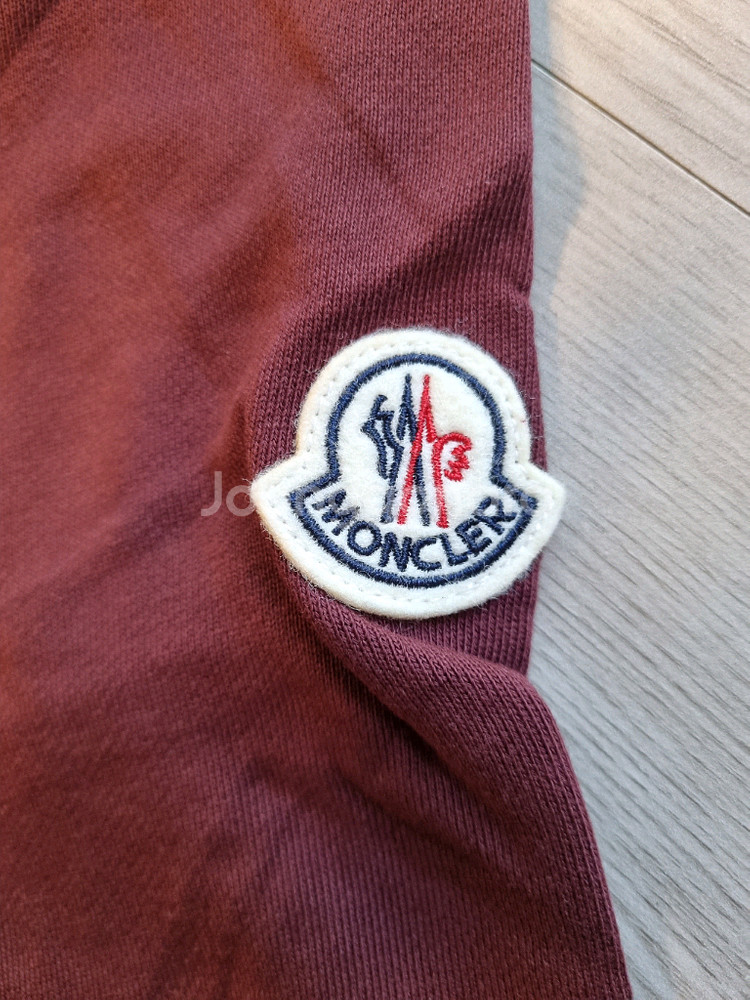 몽클레어 맨투맨 티셔츠--1