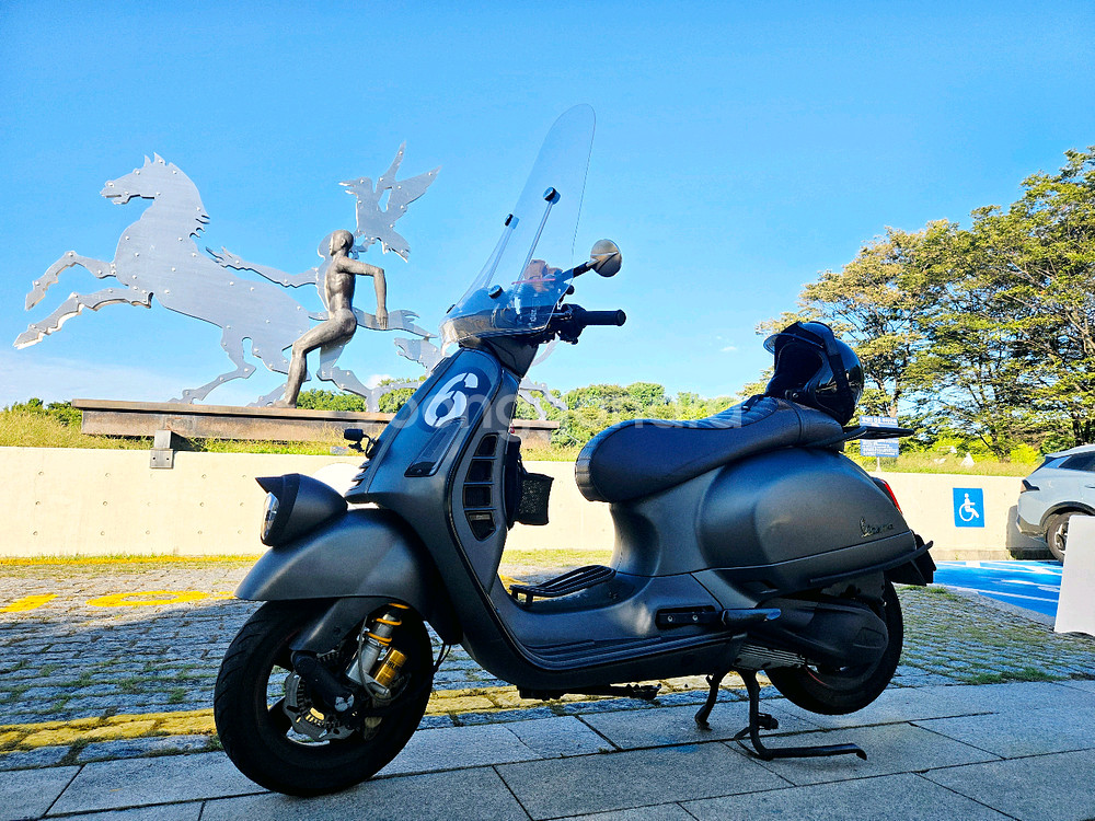 베스파 GTV300 세이조르니2--5