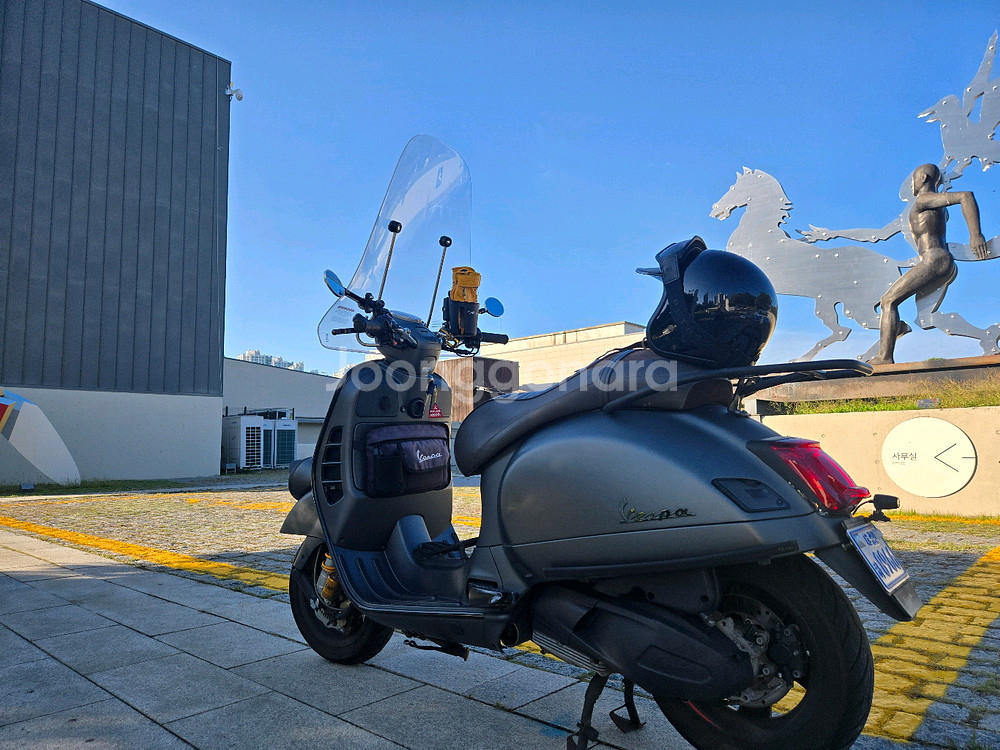 베스파 GTV300 세이조르니2--4