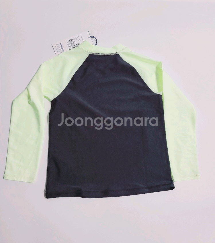 새상품)디스커버리 키즈 래쉬가드 세트 130--3