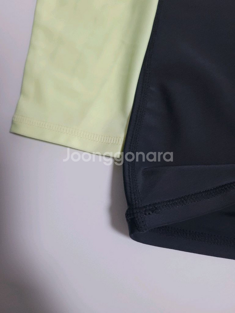 새상품)디스커버리 키즈 래쉬가드 세트 130--4