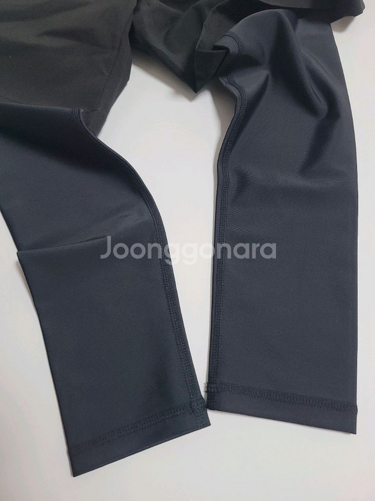 새상품)디스커버리 키즈 래쉬가드 세트 130--7