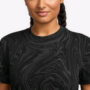 나이키 스포츠웨어 칠 테리 반소매 프린트탑 M(85)사이즈 새제품