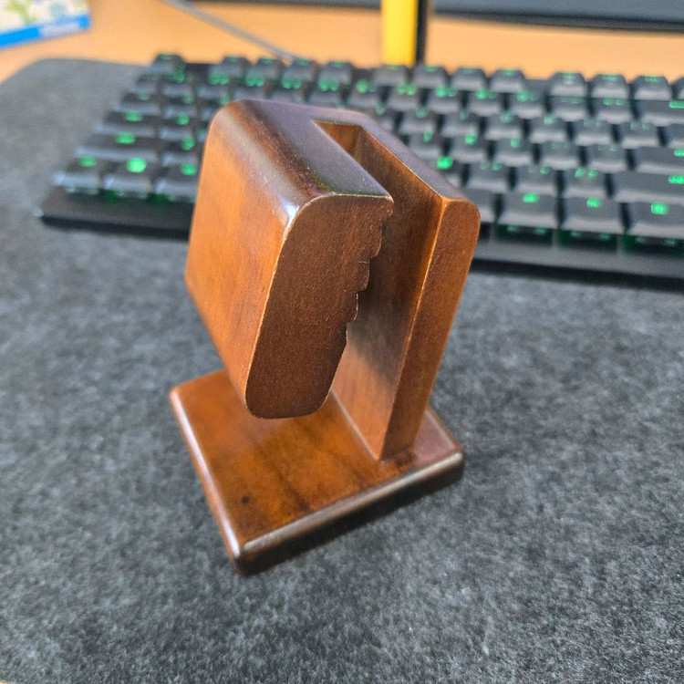 토요오카 크래프트 원목 시계 거치대--1