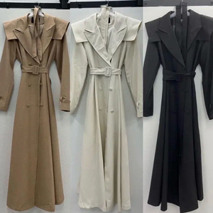 엔뉴엘 트렌치코트 브론 윤주옷장 포스트모니션 러브미우