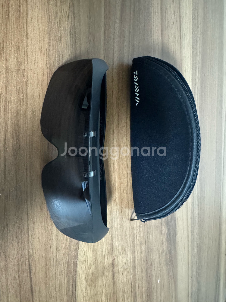 다이와 플립 오버글라스 편광선글라스 팝니다--0