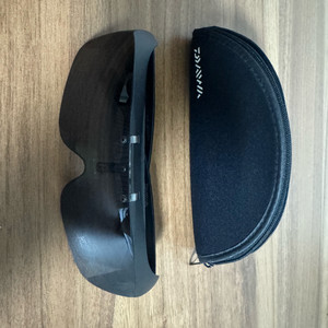 다이와 플립 오버글라스 편광선글라스 팝니다