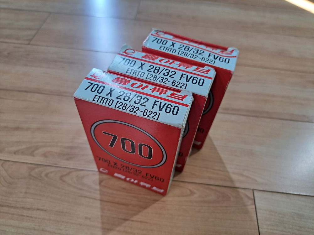 흥아 로드자전거 튜브 700c 28/32 FV60 새것 3개 팝니다!--1