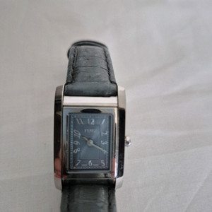 펜디 여성용 시계