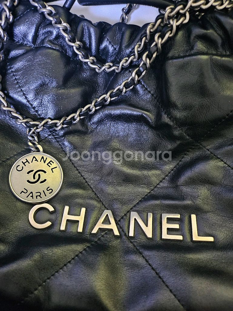 샤넬 22백 미니(새상품급)--1