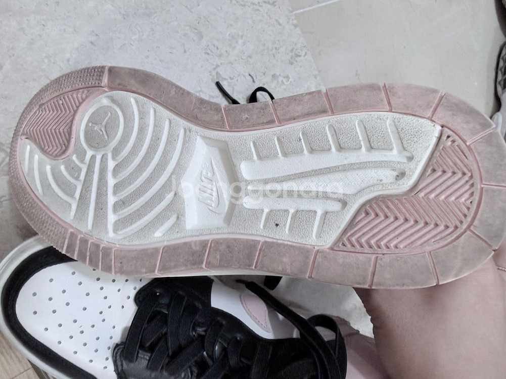 나이키 조던1 엘리베이트 하이 블랙 핑크 240--7