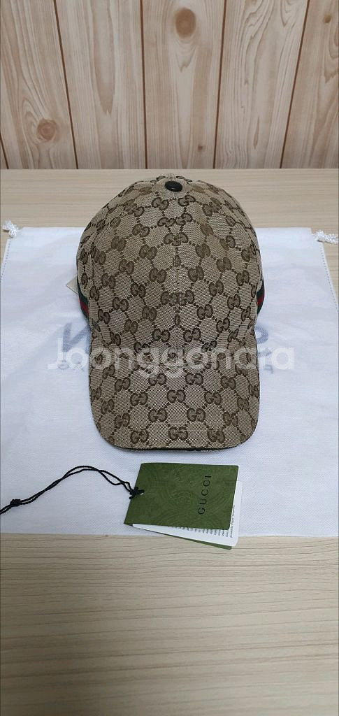 구찌 모자/볼캡 새상품급 정품 XL(감정O)프라다루이비통디올슈프림발렌시아가셀린느--0