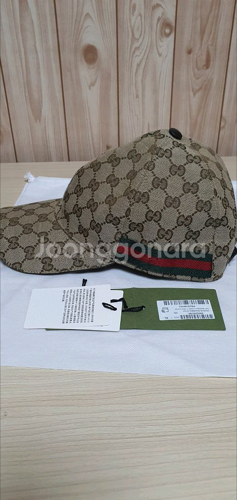 구찌 모자/볼캡 새상품급 정품 XL(감정O)프라다루이비통디올슈프림발렌시아가셀린느--2