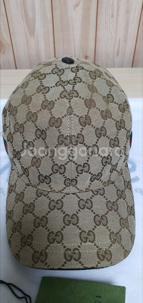 구찌 모자/볼캡 새상품급 정품 XL(감정O)프라다루이비통디올슈프림발렌시아가셀린느--1