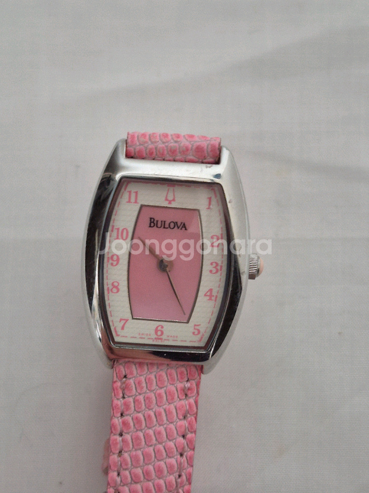 브로바 빈티지 핑크 가죽시계--0
