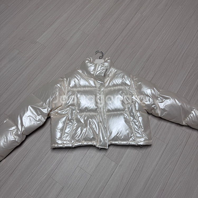 브론 bronn 구스 패딩 진주 숏패딩 글로시 유광 투--1