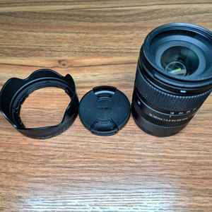 시그마 18-50mm F2.8 DC DN Sony e-mount