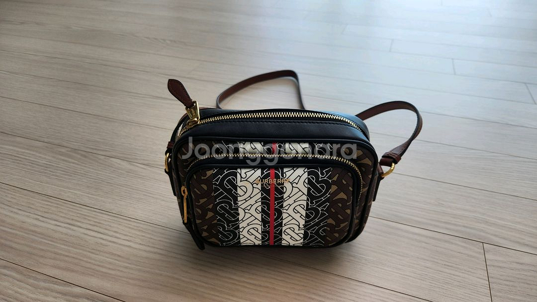 Burberry(버버리) TB모노그램 크로스백--0