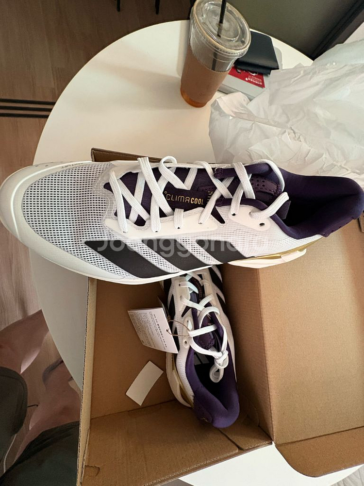 아디제로 우버소닉5 테니스화--0