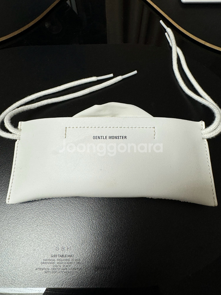 젠틀몬스터 바게트 선글라스 M01(yellow)--3