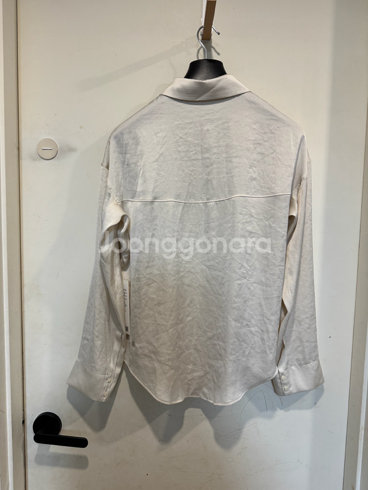 새상품 룰루레몬 트위스트 프런트 컨버터블 버튼업--4