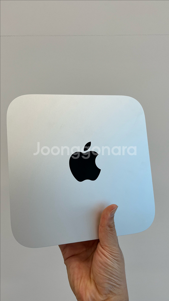 애플 스튜디오 디스플레이, 맥 미니, 매직키보드, 트랙패드, 매직마우스--2