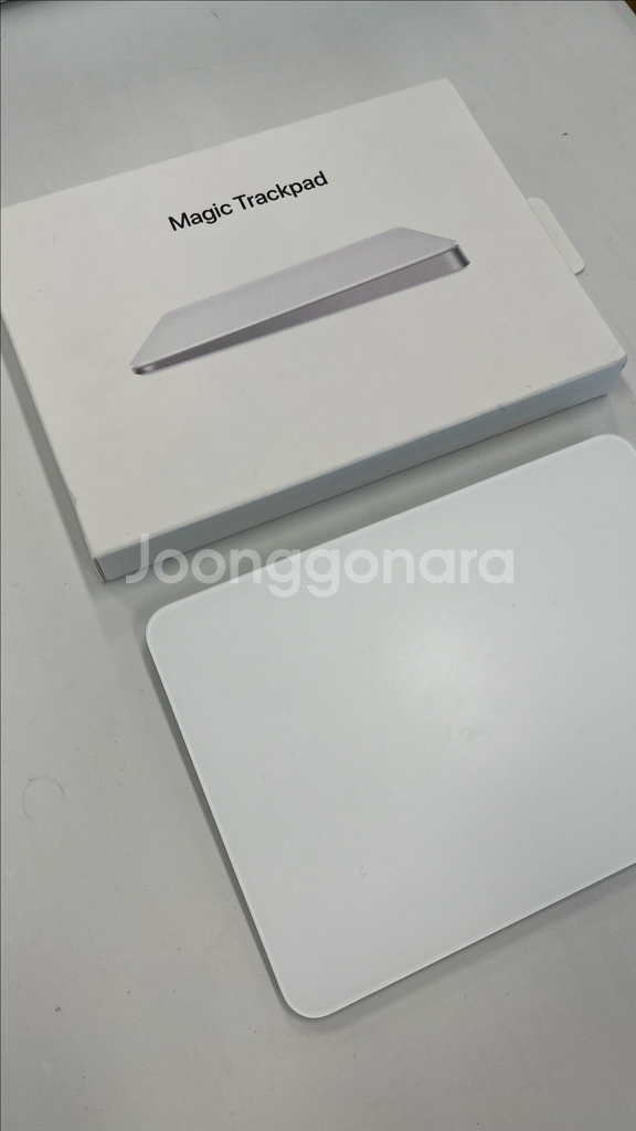 애플 스튜디오 디스플레이, 맥 미니, 매직키보드, 트랙패드, 매직마우스--5