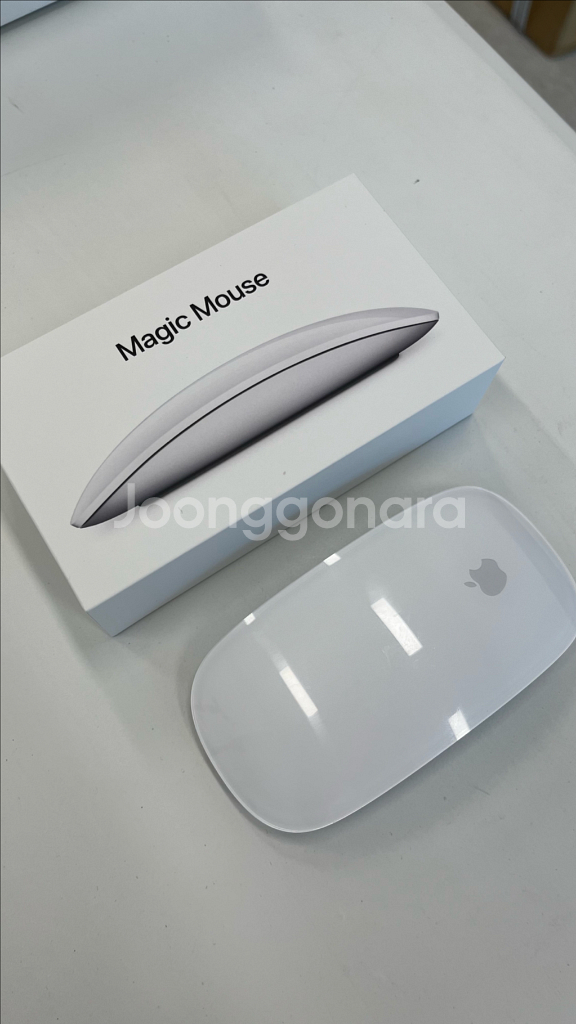 애플 스튜디오 디스플레이, 맥 미니, 매직키보드, 트랙패드, 매직마우스--6