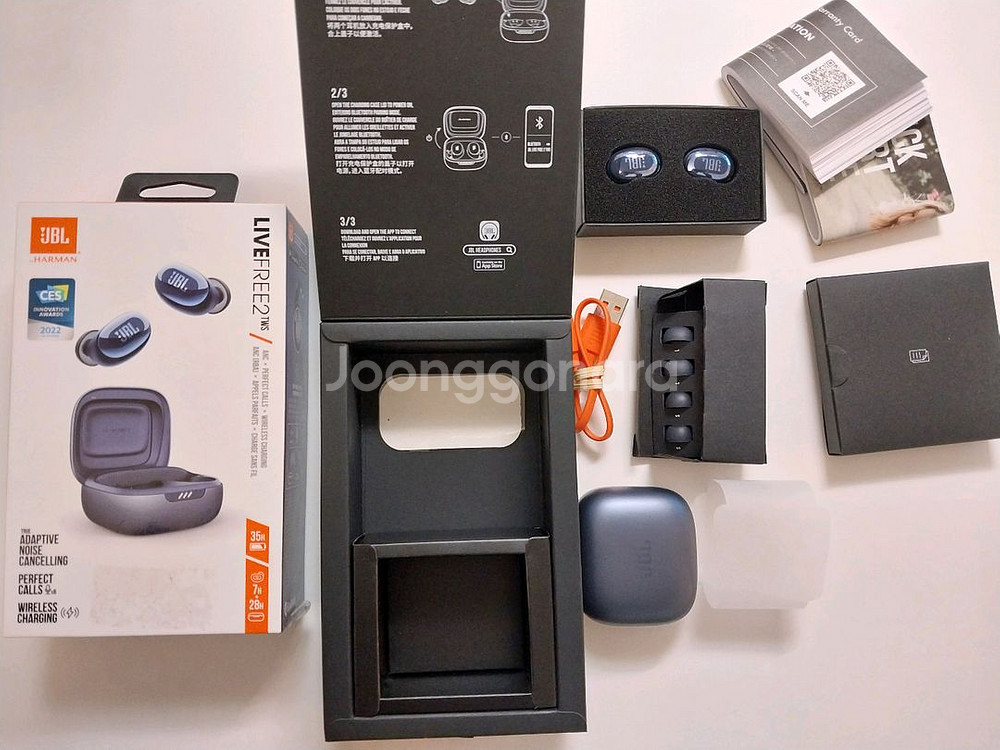 새상품) JBL LIVE FREE 2 무선이어폰 블루투스이어폰 네이비--1