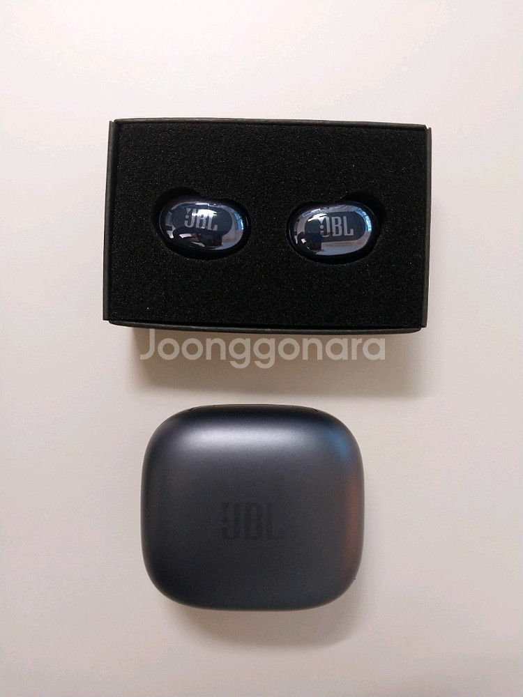 새상품) JBL LIVE FREE 2 무선이어폰 블루투스이어폰 네이비--3