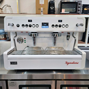 씨메 시그니처 토탈화이트 2그룹 판매합니다(민트급)