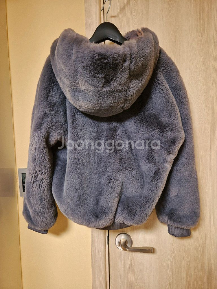 새컨디션 1회착용 maje 마쥬 에코퍼 후드점퍼--5