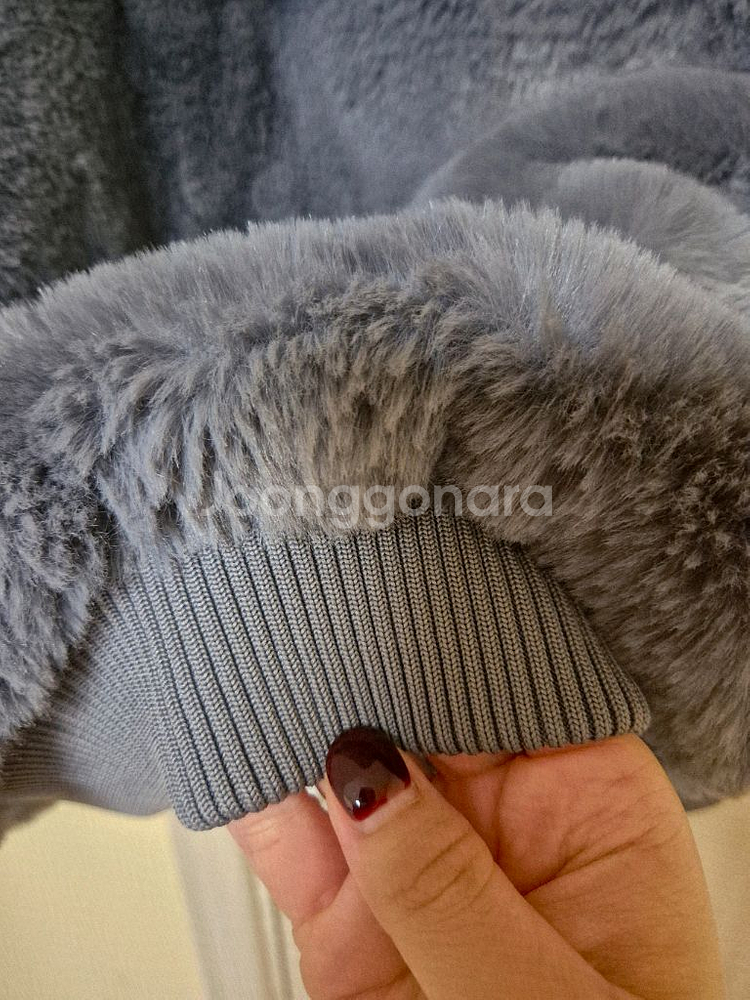 새컨디션 1회착용 maje 마쥬 에코퍼 후드점퍼--11