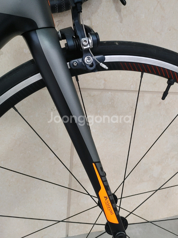 상태S급 19년 자이언트 tcr 어드밴스1 kom 풀 울테그라 카본 로드자전거 m사이즈 팔아요.--1