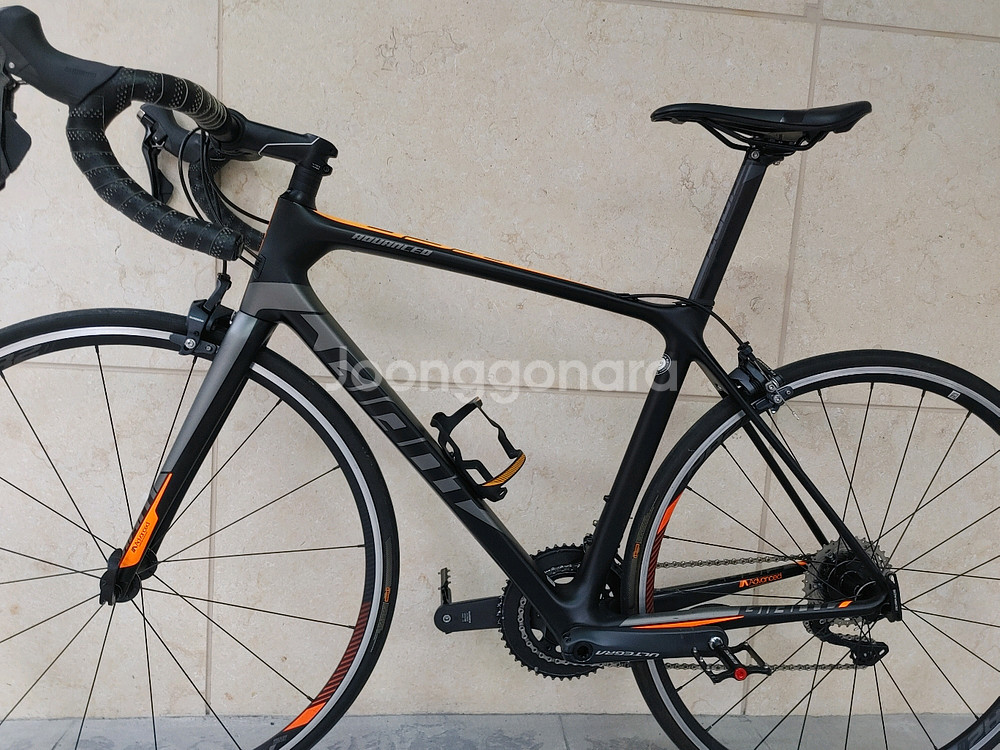 상태S급 19년 자이언트 tcr 어드밴스1 kom 풀 울테그라 카본 로드자전거 m사이즈 팔아요.--9