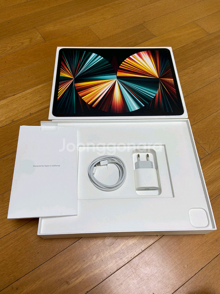 아이패드 프로 12.9 M1 128기가 펜슬+ 매직키보드--2