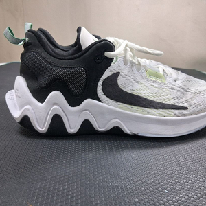 나이키 야니스 이모탈리티 2 GS 경량메쉬 240