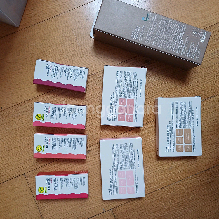 코스노리 웨이브 틴트 04.10.12,14 +코스노리 마이 모먼트 아이 팔레트 01,02,03 일괄--1